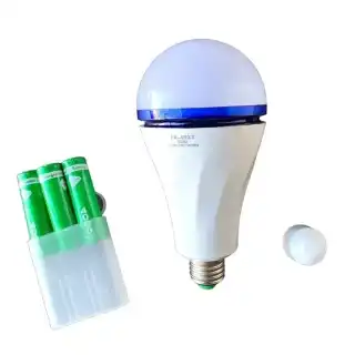 Фото товара Аккумуляторная лампочка FA-6933 30 Вт в патрон Е27 + 3 аккумуляторы